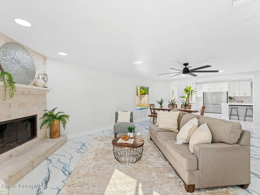 398 Riverview Lane, Melbourne Beach, FL 32951