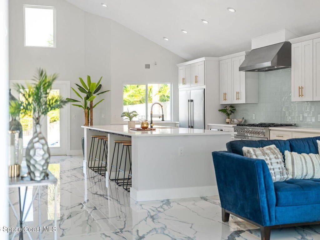 398 Riverview Lane, Melbourne Beach, FL 32951