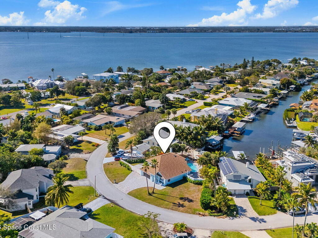 398 Riverview Lane, Melbourne Beach, FL 32951