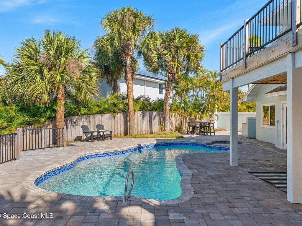 398 Riverview Lane, Melbourne Beach, FL 32951