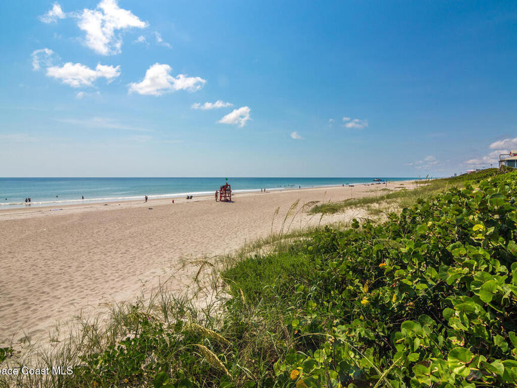 398 Riverview Lane, Melbourne Beach, FL 32951