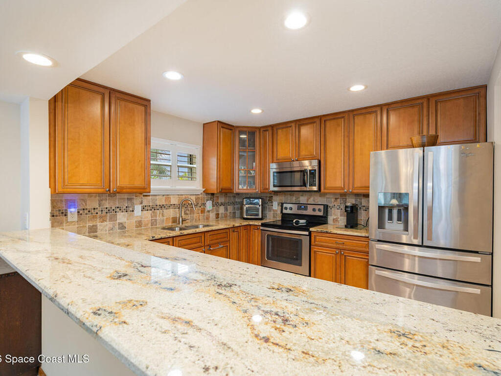 905 N Harbor City Boulevard, Melbourne, FL 32935