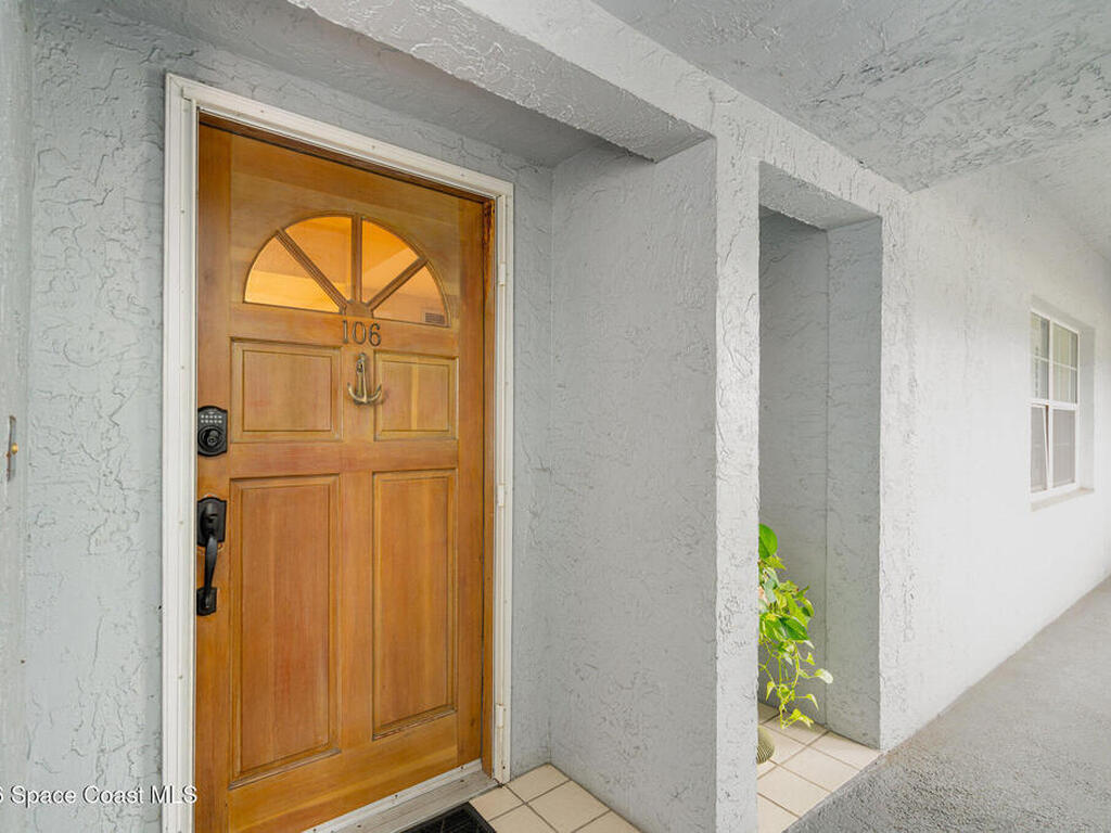 905 N Harbor City Boulevard, Melbourne, FL 32935