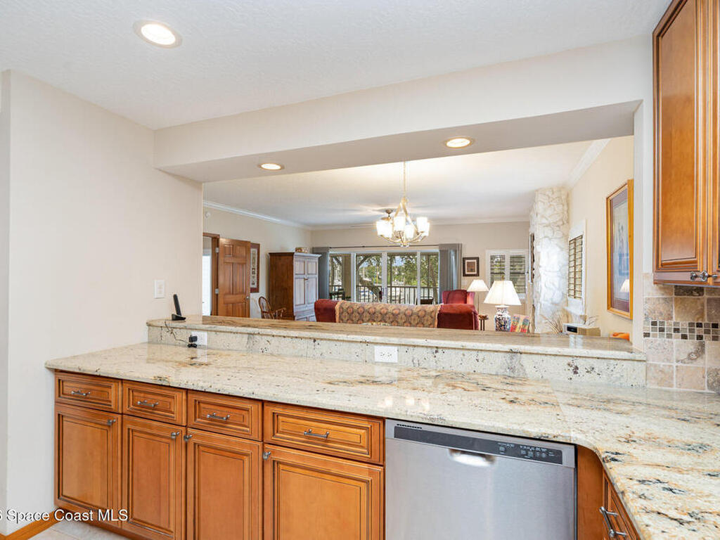 905 N Harbor City Boulevard, Melbourne, FL 32935