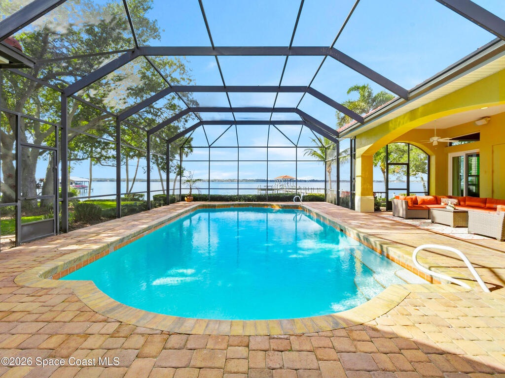 265 Stewart Drive, Merritt Island, FL 32952