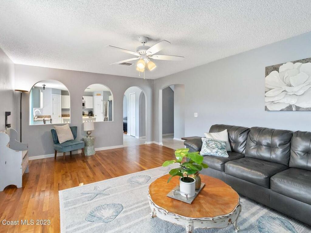 1531 Vista Lake Circle, Melbourne, FL 32904