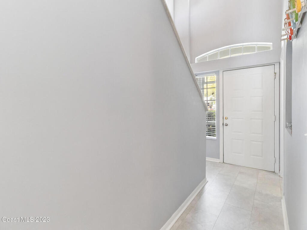 1531 Vista Lake Circle, Melbourne, FL 32904