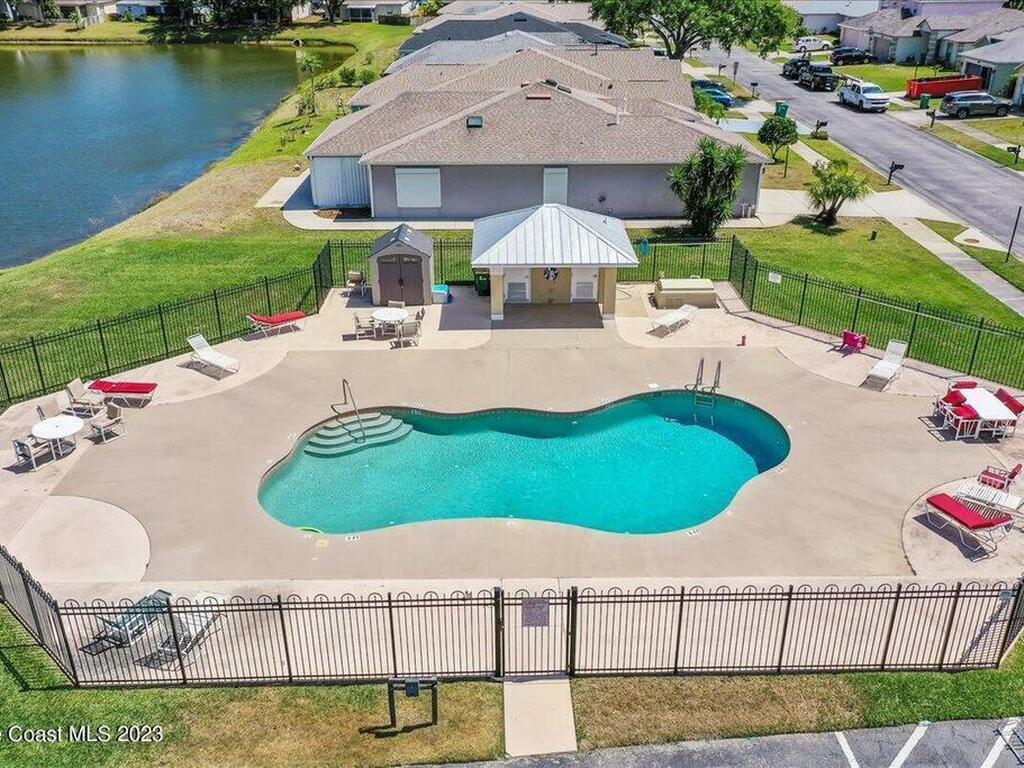 1531 Vista Lake Circle, Melbourne, FL 32904