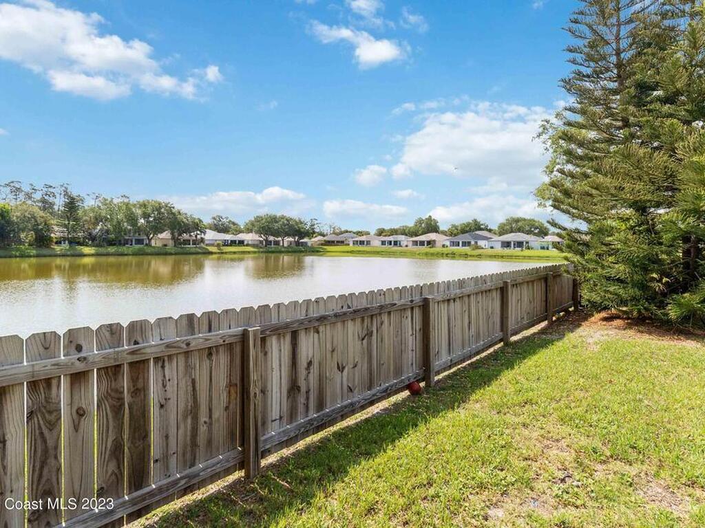 1531 Vista Lake Circle, Melbourne, FL 32904