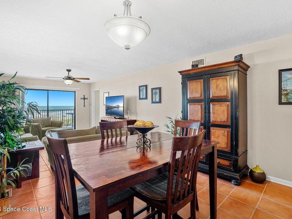 8498 Ridgewood Avenue, Cape Canaveral, FL 32920