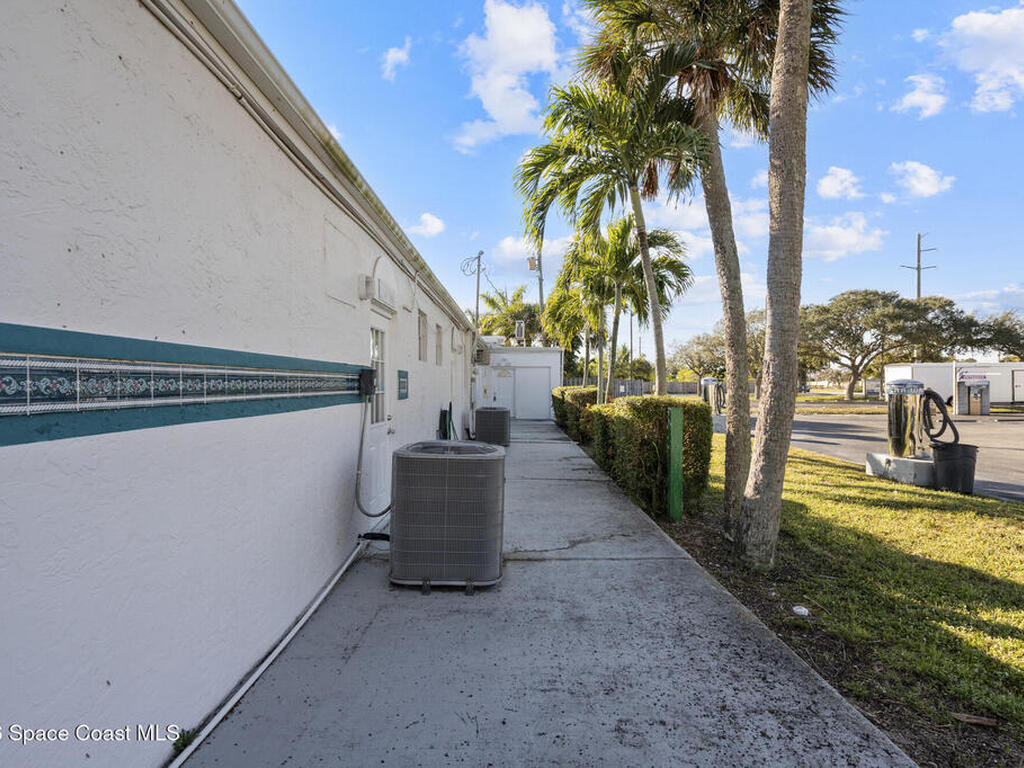 599 Sherwood Avenue, Satellite Beach, FL 32937