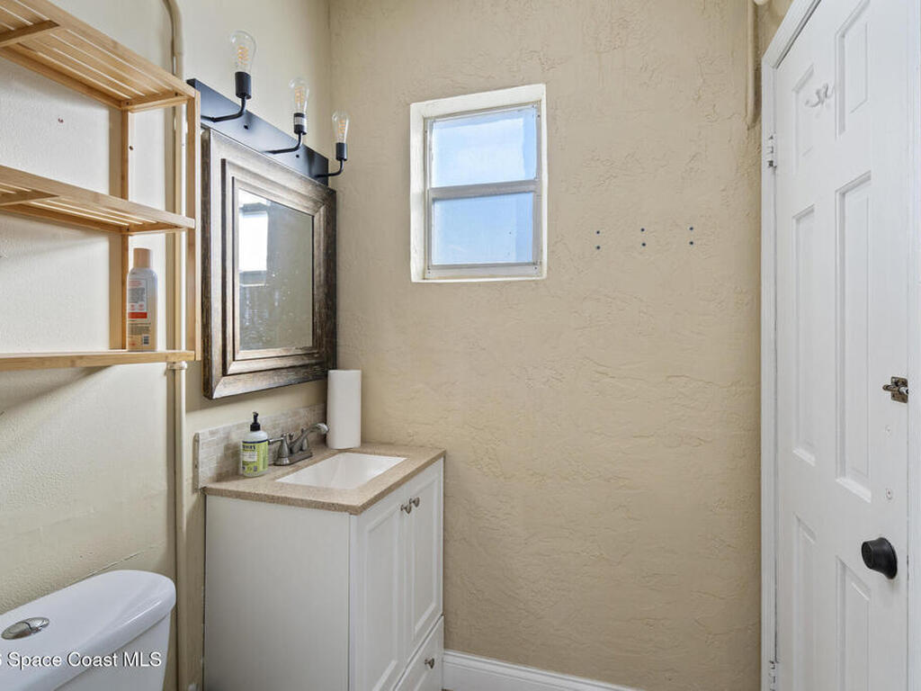 599 Sherwood Avenue, Satellite Beach, FL 32937