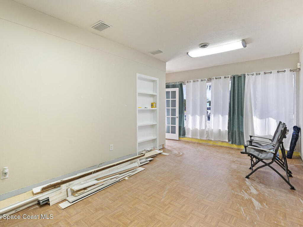 599 Sherwood Avenue, Satellite Beach, FL 32937