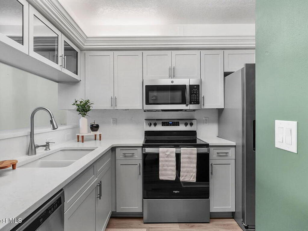 1420 Huntington Lane, Rockledge, FL 32955