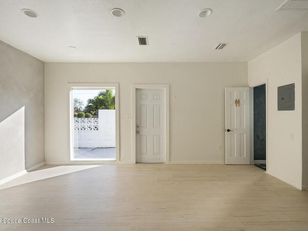 599 Sherwood Avenue, Satellite Beach, FL 32937