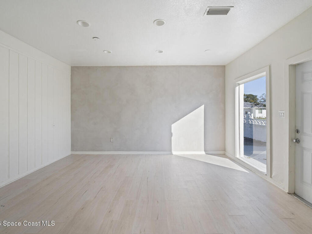 599 Sherwood Avenue, Satellite Beach, FL 32937