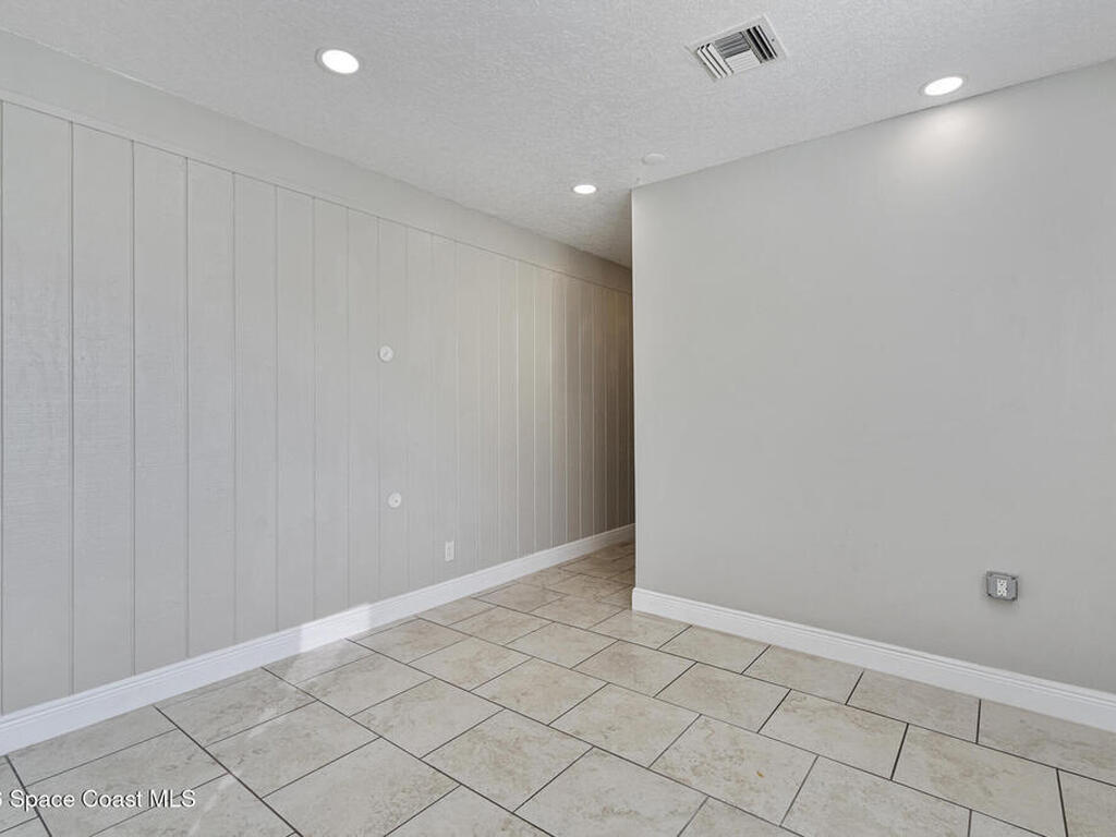 599 Sherwood Avenue, Satellite Beach, FL 32937