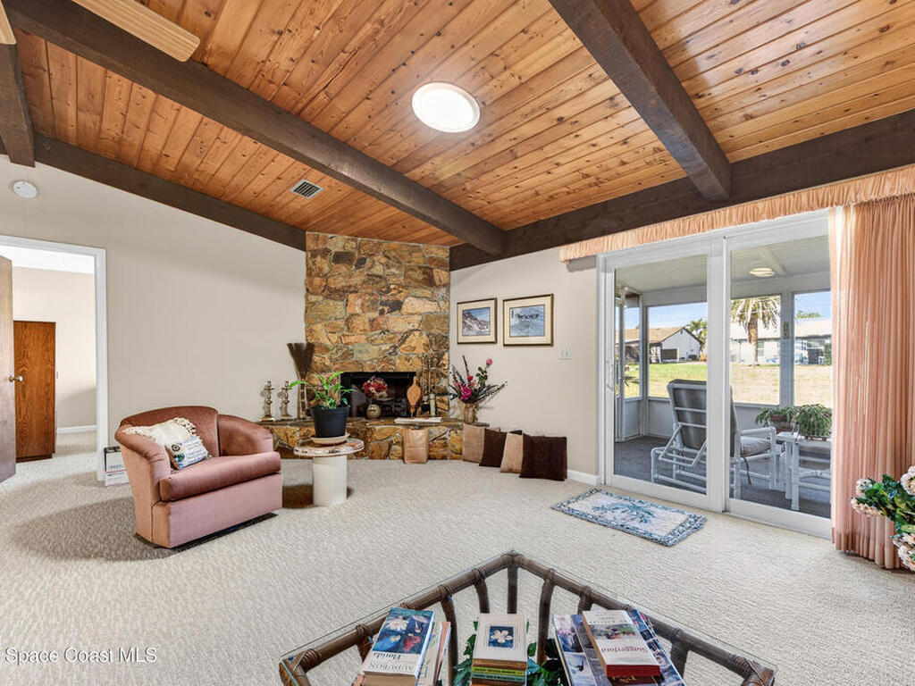 138 Amber Place, Melbourne Beach, FL 32951