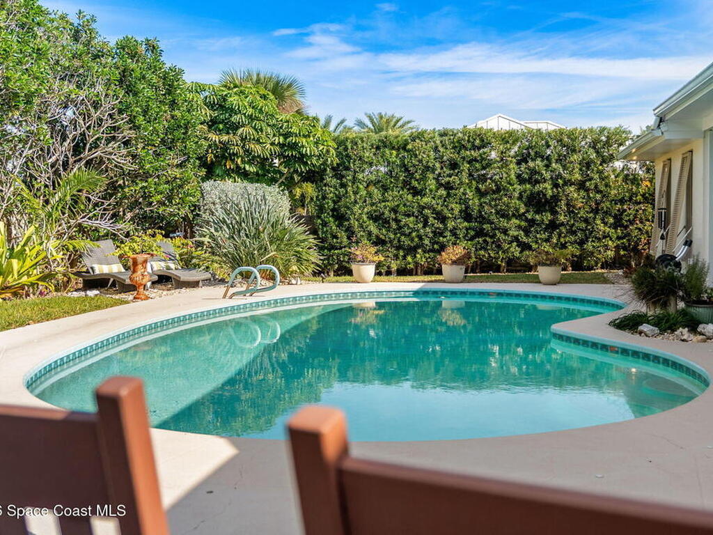 656 Franklyn Avenue, Indialantic, FL 32903