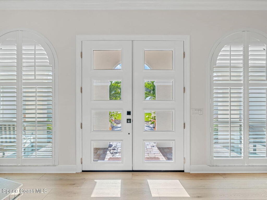 656 Franklyn Avenue, Indialantic, FL 32903