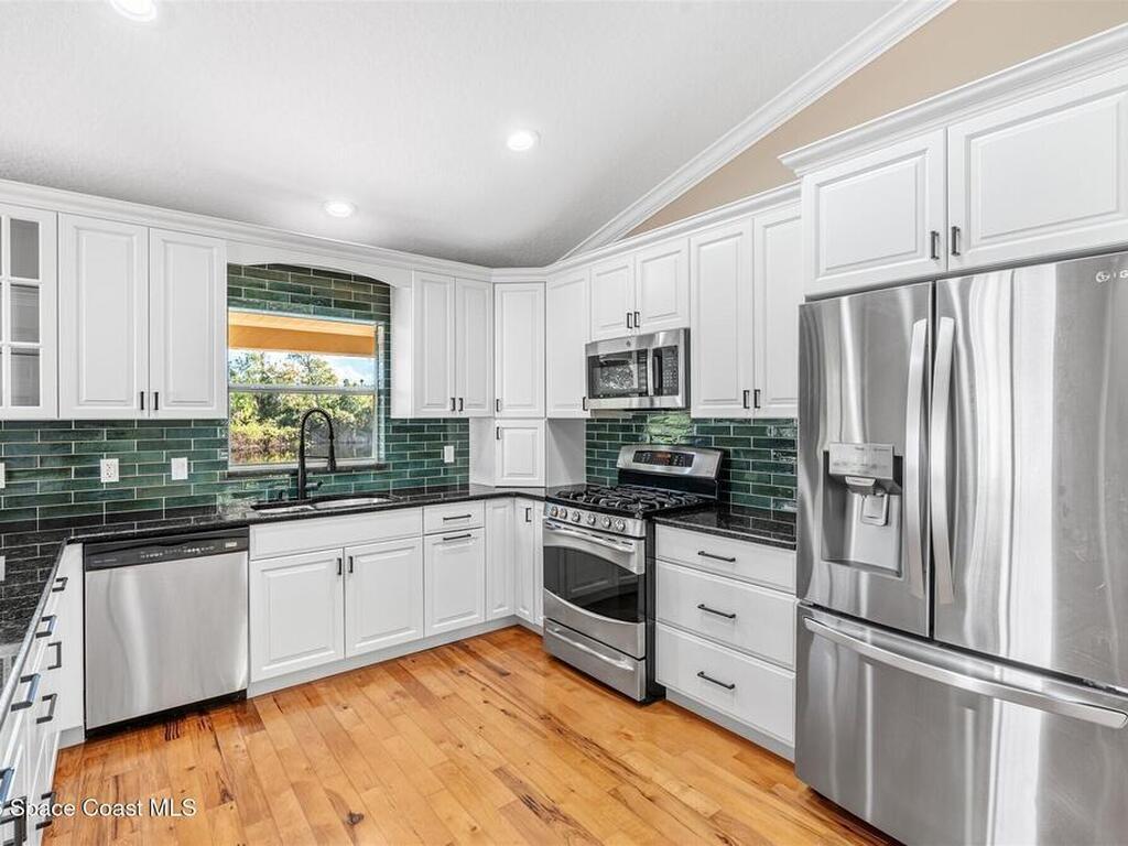 8033 Kingswood Way, Suntree, FL 32940