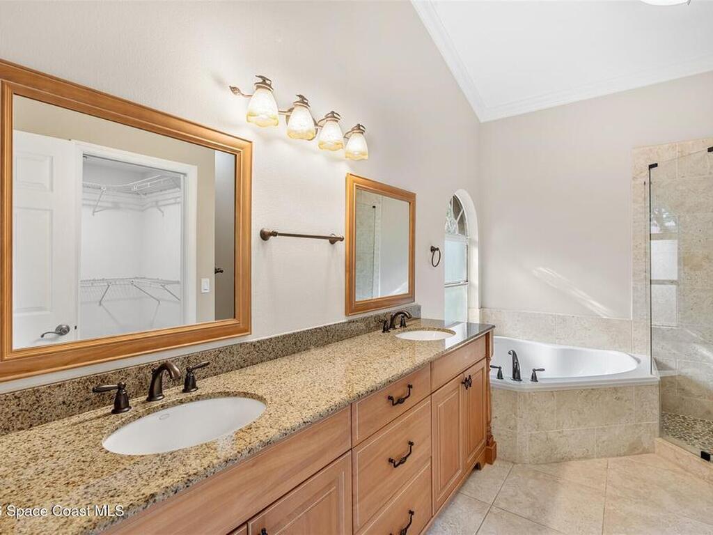8033 Kingswood Way, Suntree, FL 32940