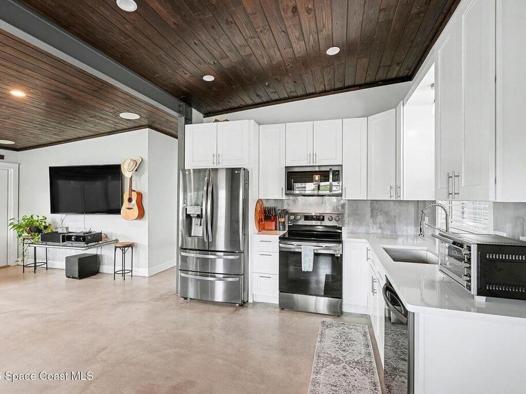 607 & 609 Madison Avenue, Cape Canaveral, FL 32920