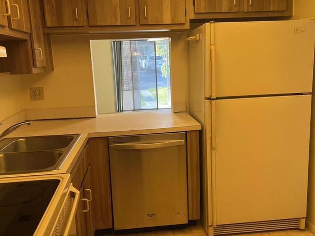 3150 N Harbor City Boulevard, Melbourne, FL 32935