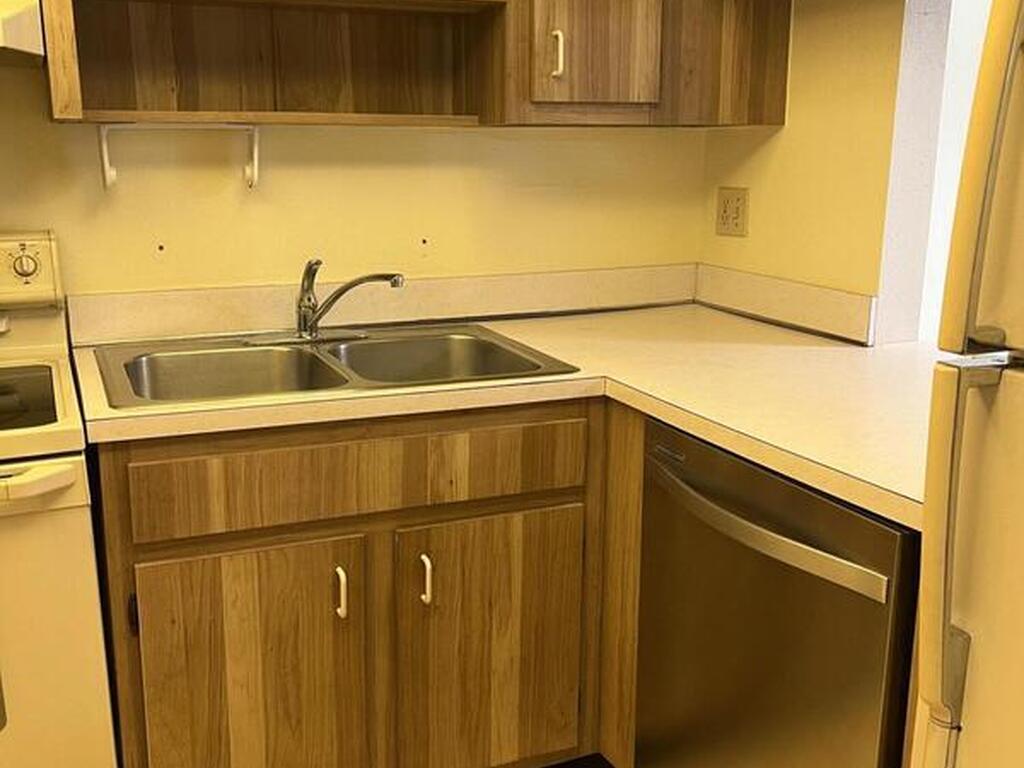 3150 N Harbor City Boulevard, Melbourne, FL 32935