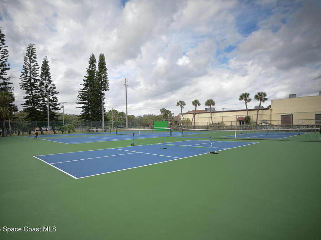 850 N Atlantic Avenue, Cocoa Beach, FL 32931