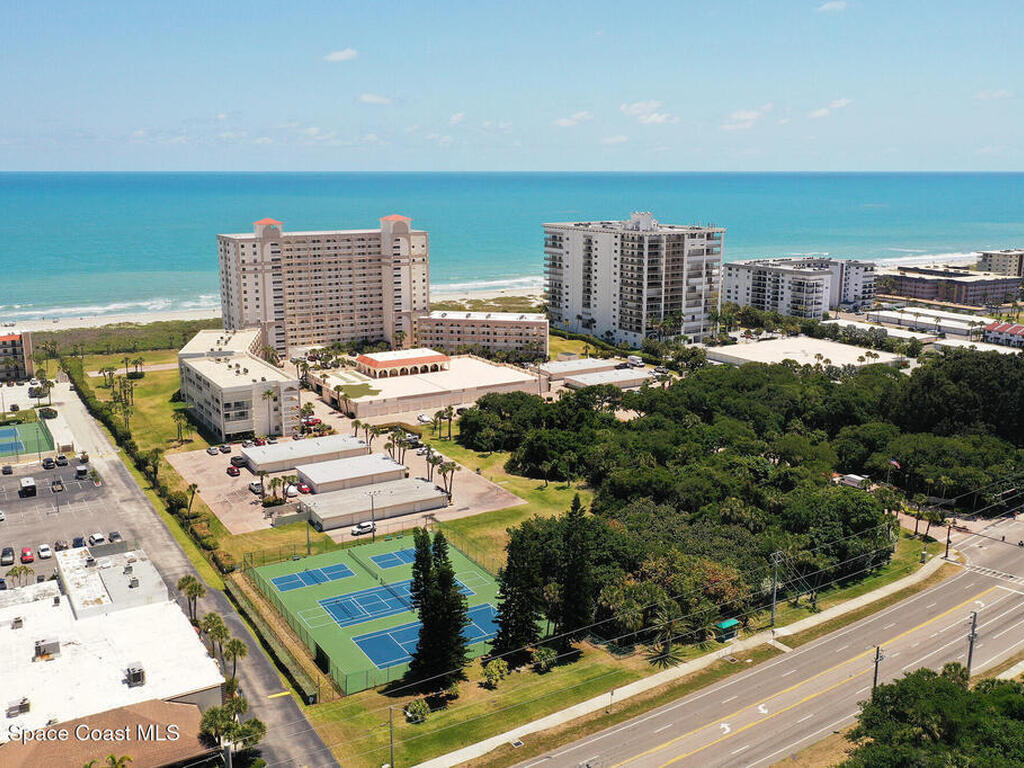 850 N Atlantic Avenue, Cocoa Beach, FL 32931