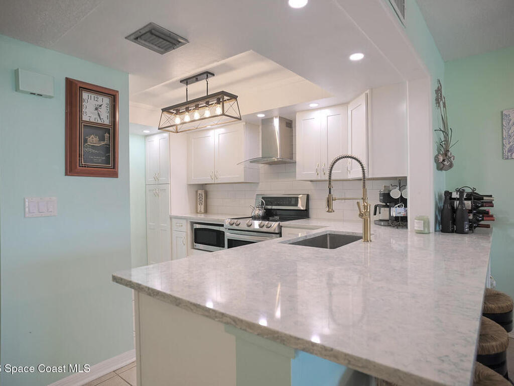 850 N Atlantic Avenue, Cocoa Beach, FL 32931