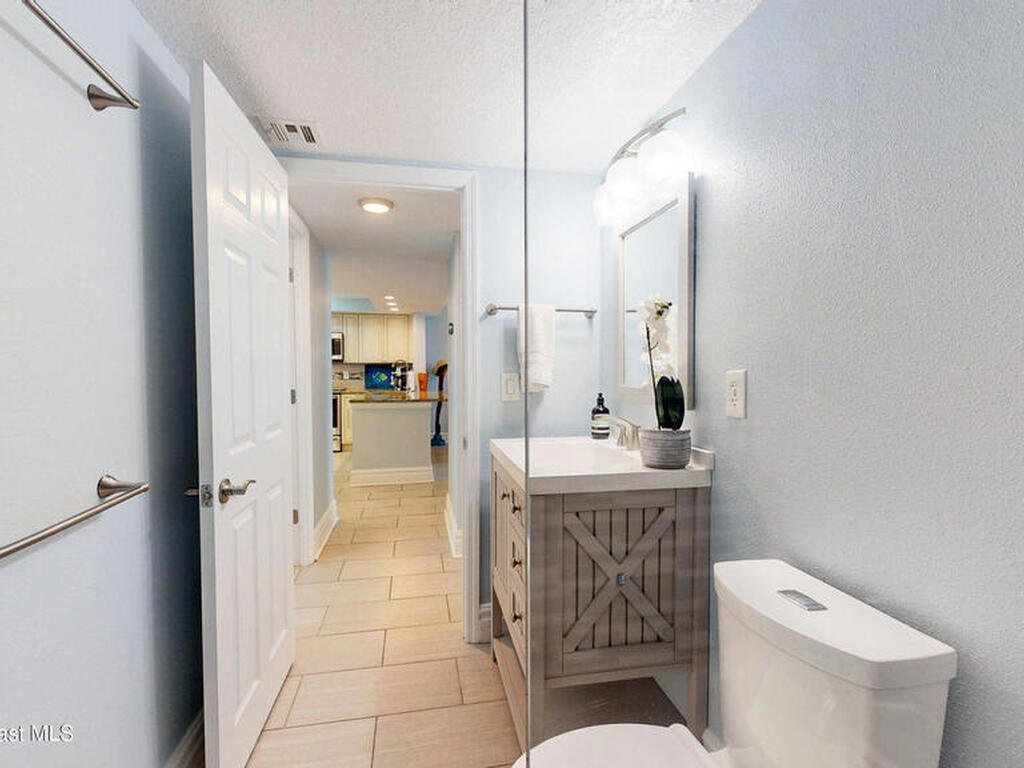 2815 S Atlantic Avenue, Cocoa Beach, FL 32931