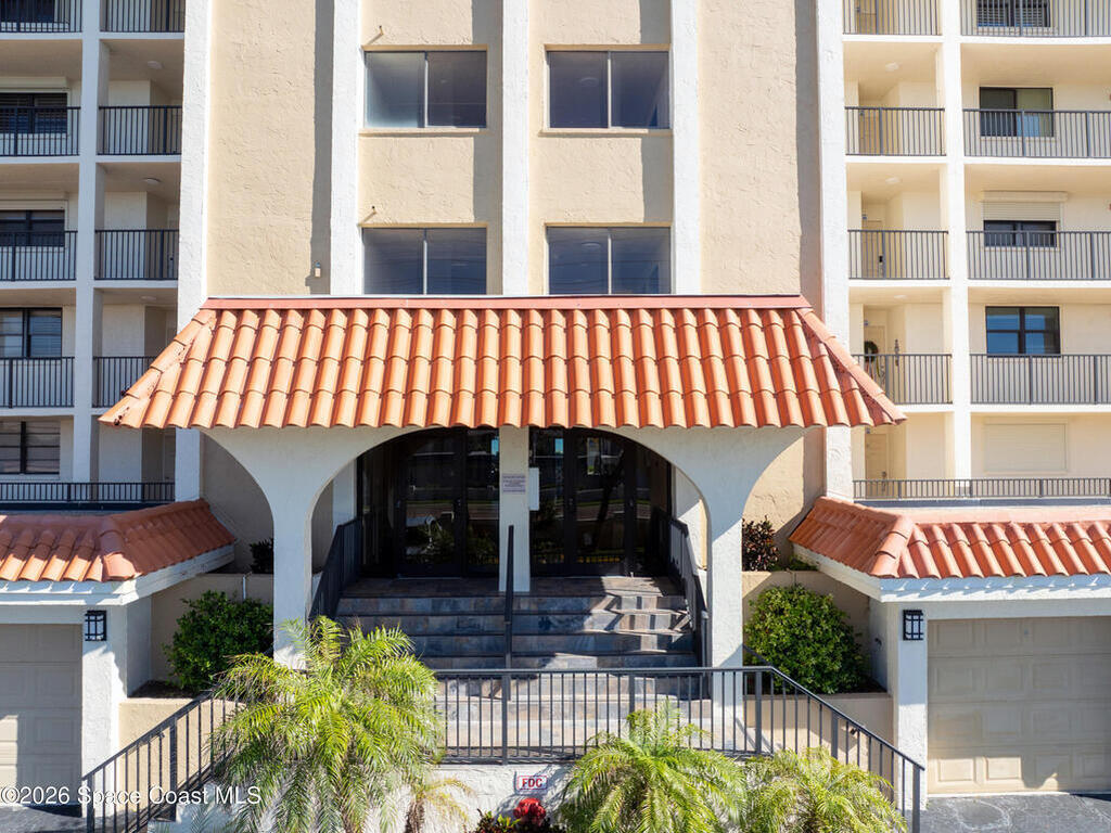2815 S Atlantic Avenue, Cocoa Beach, FL 32931