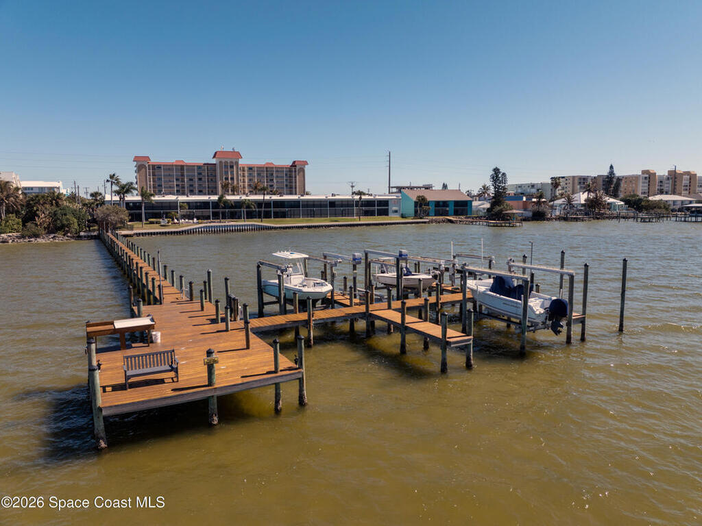 2815 S Atlantic Avenue, Cocoa Beach, FL 32931