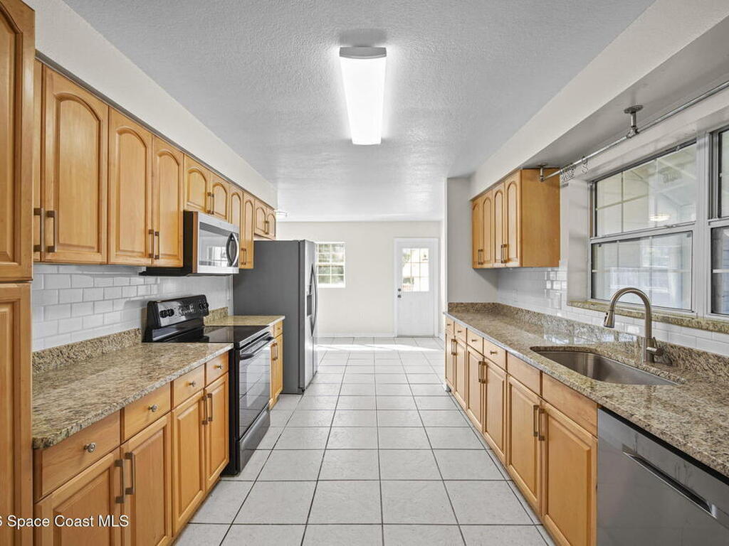 2675 Hillcrest Avenue, Titusville, FL 32796