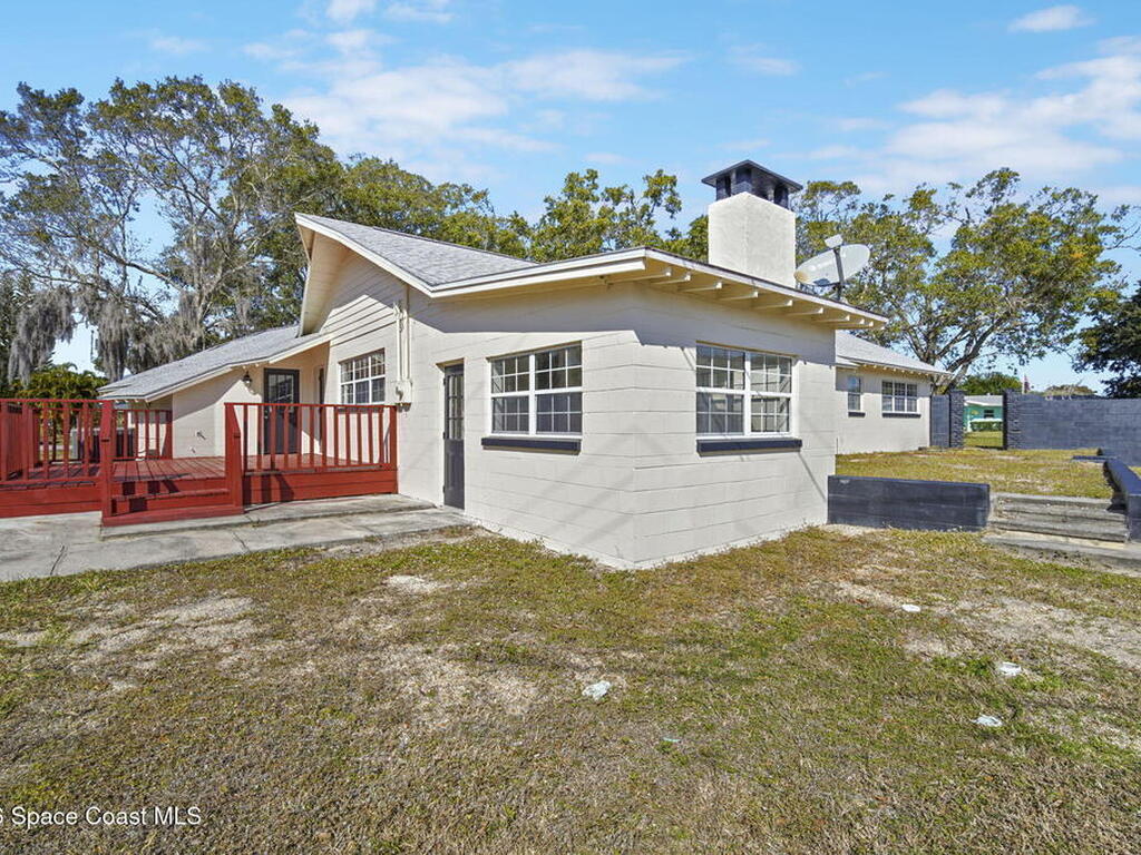 2675 Hillcrest Avenue, Titusville, FL 32796