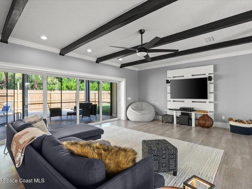 808 Puesta Del Sol Plaza, Indialantic, FL 32903