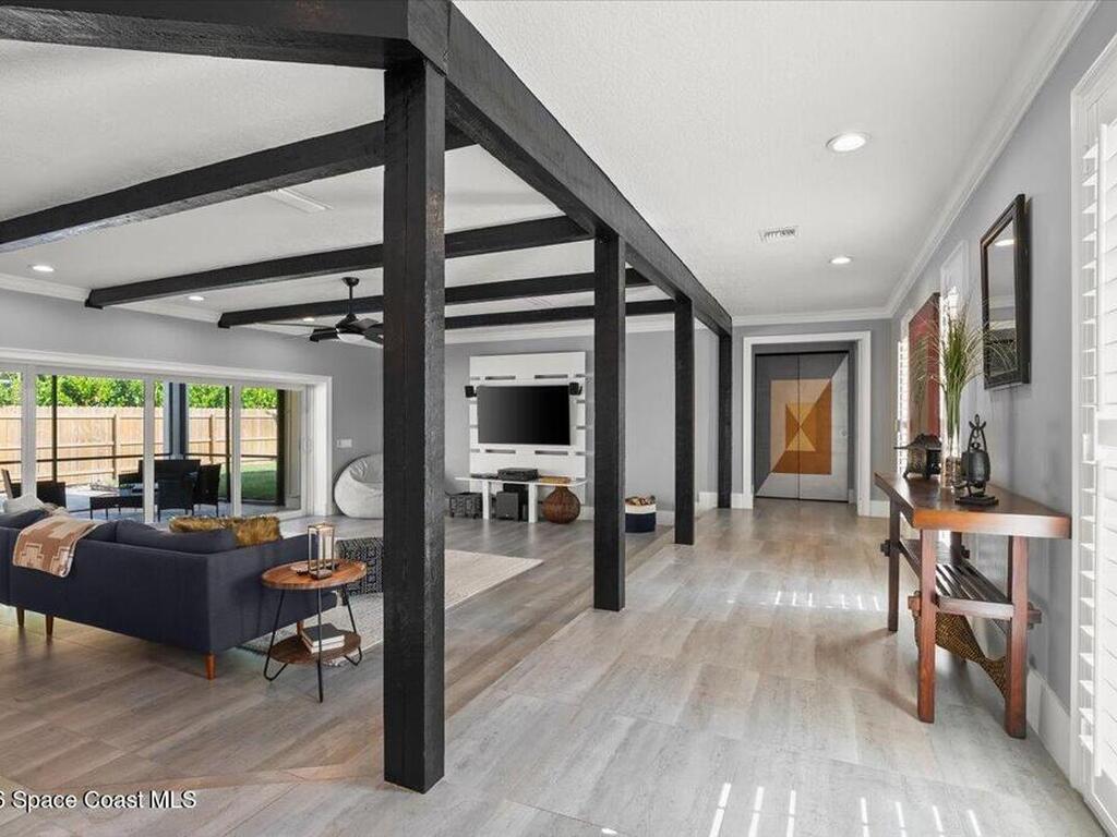 808 Puesta Del Sol Plaza, Indialantic, FL 32903