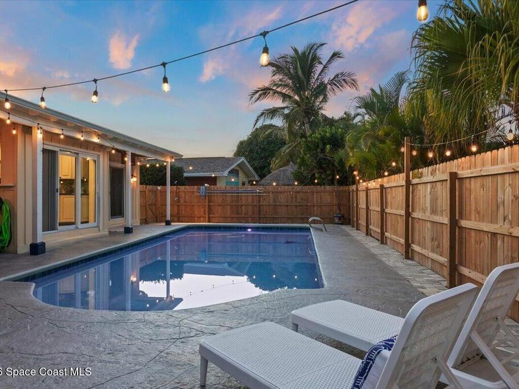 808 Puesta Del Sol Plaza, Indialantic, FL 32903