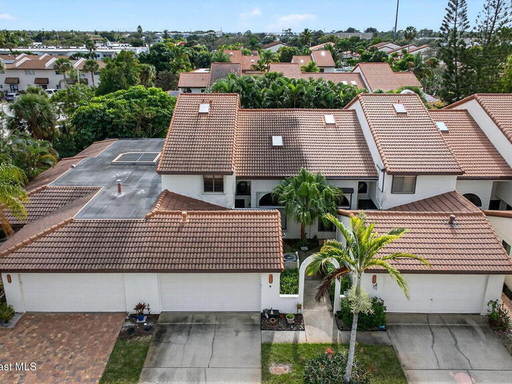 1607 Parkside Place, Indian Harbour Beach, FL 32937