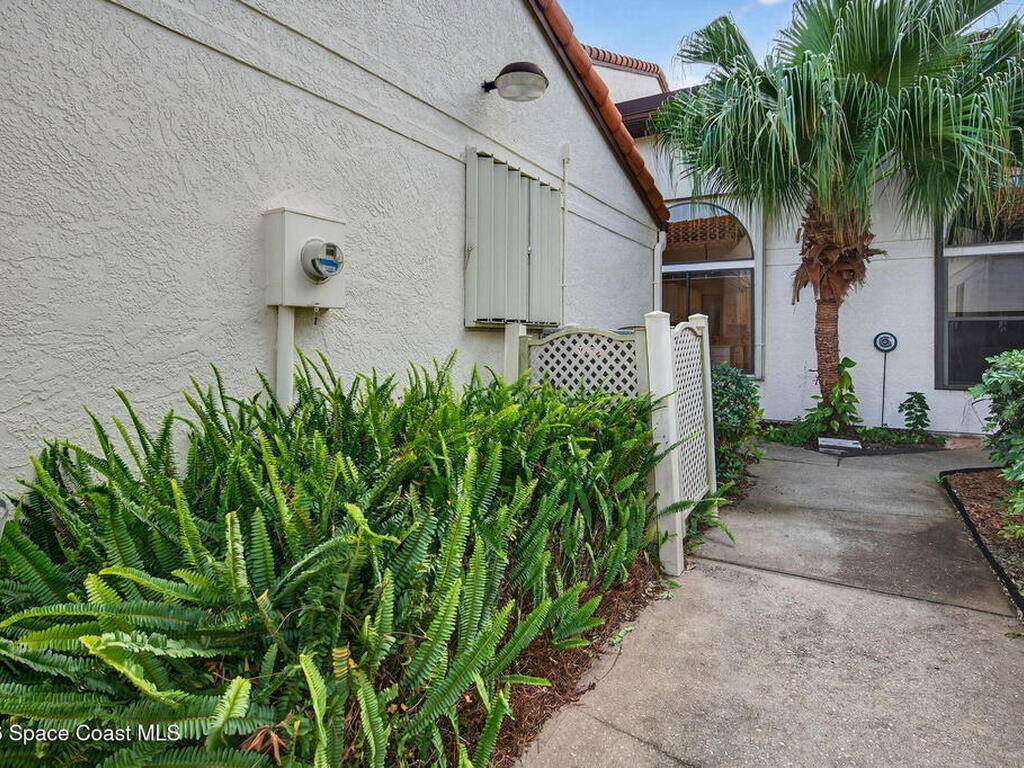 1607 Parkside Place, Indian Harbour Beach, FL 32937