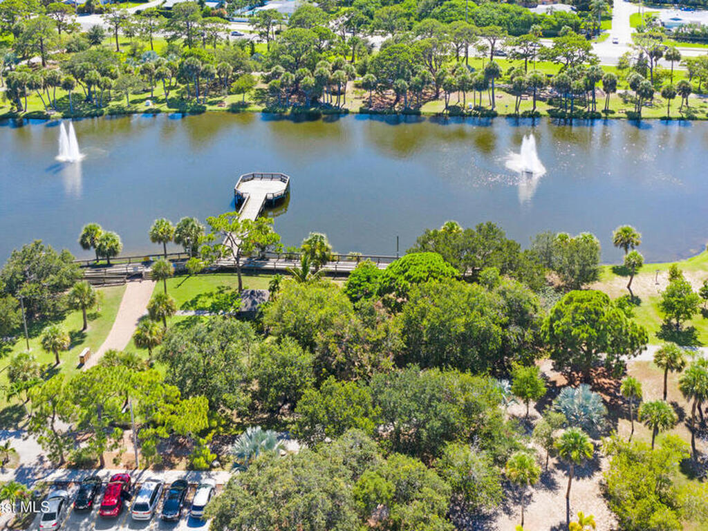 1607 Parkside Place, Indian Harbour Beach, FL 32937