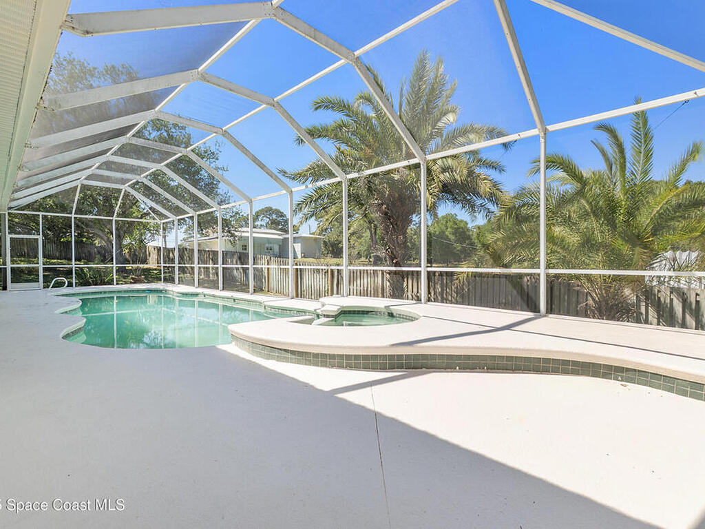 2529 Long Sandy Circle, Merritt Island, FL 32952