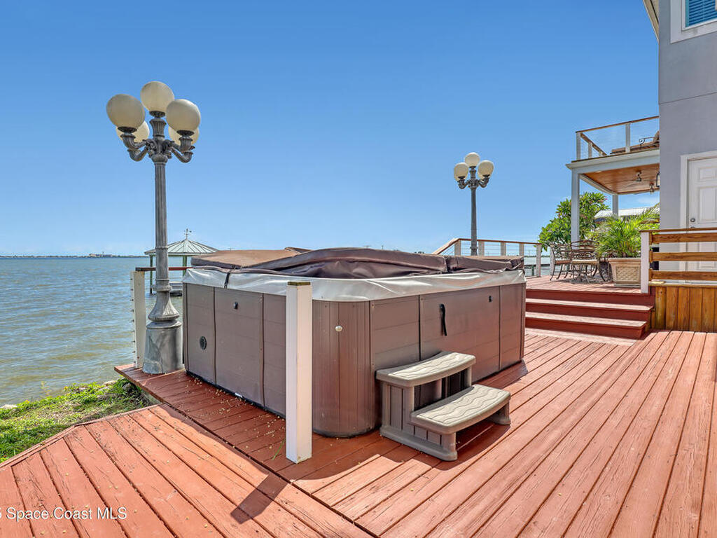 700 Milford Point Drive, Merritt Island, FL 32952