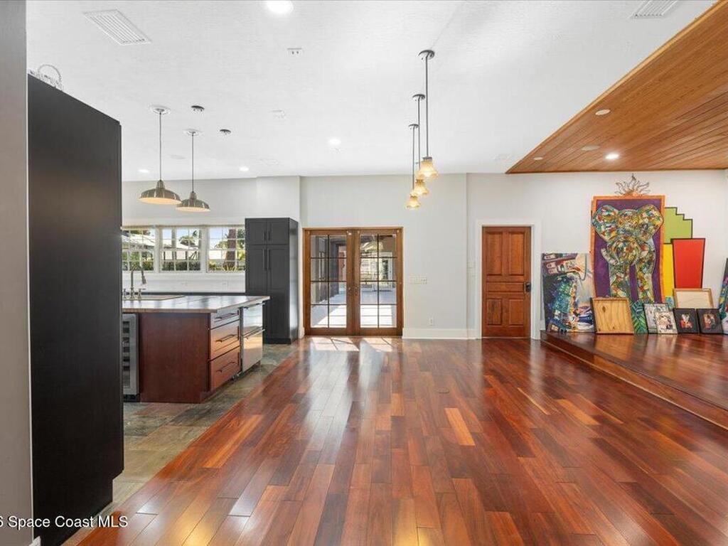 531 Sunset Boulevard, Melbourne Beach, FL 32951