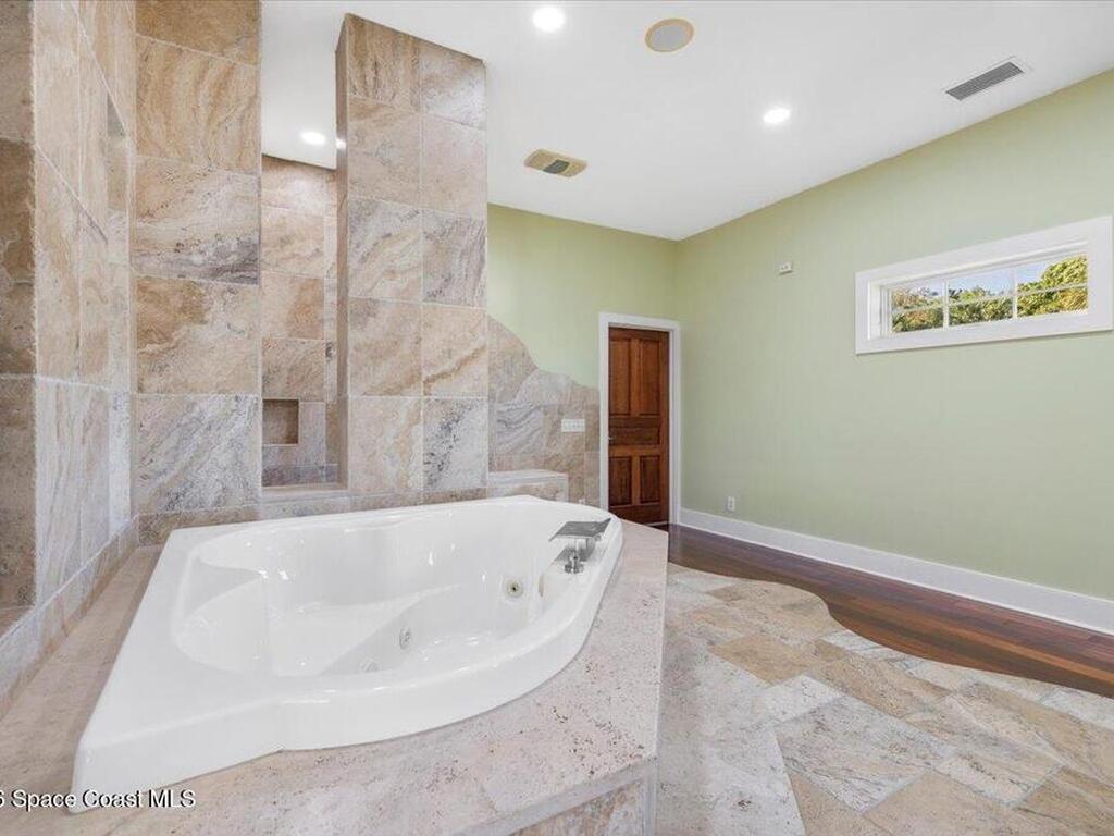 531 Sunset Boulevard, Melbourne Beach, FL 32951