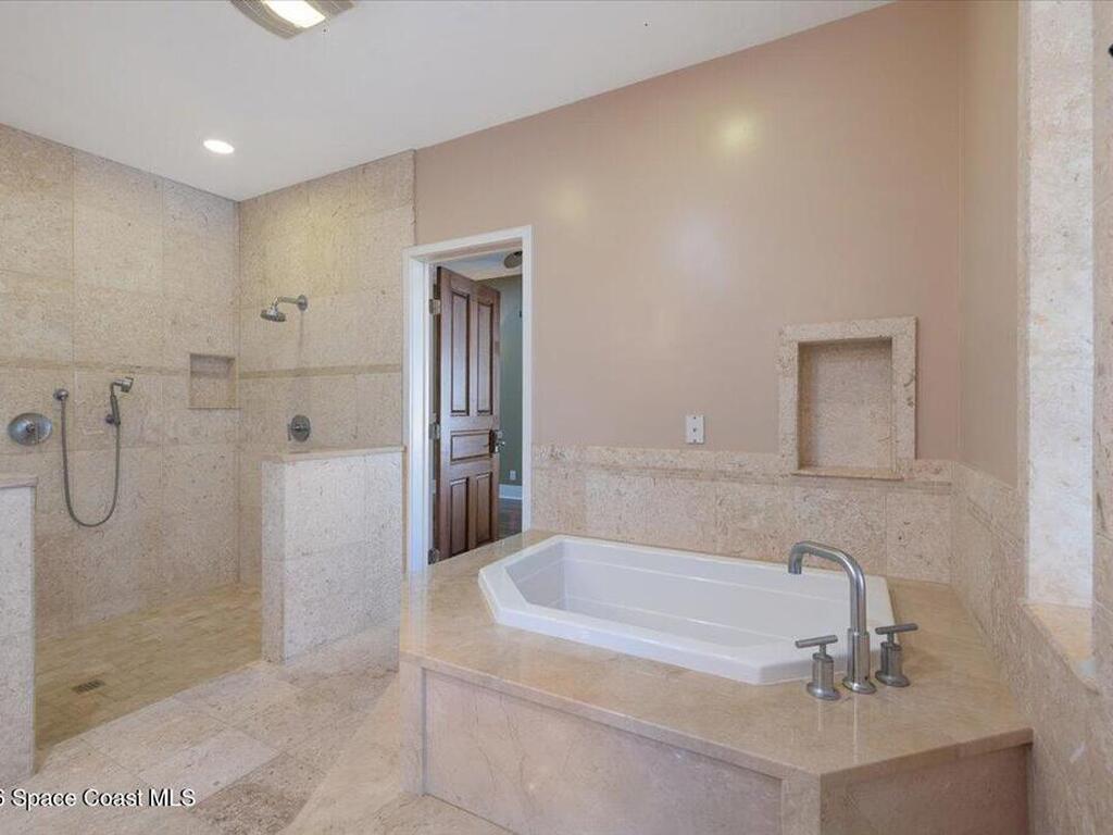 531 Sunset Boulevard, Melbourne Beach, FL 32951