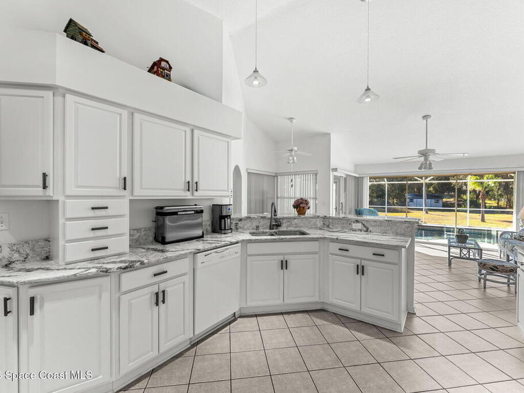 4250 Pine Street, Cocoa, FL 32926