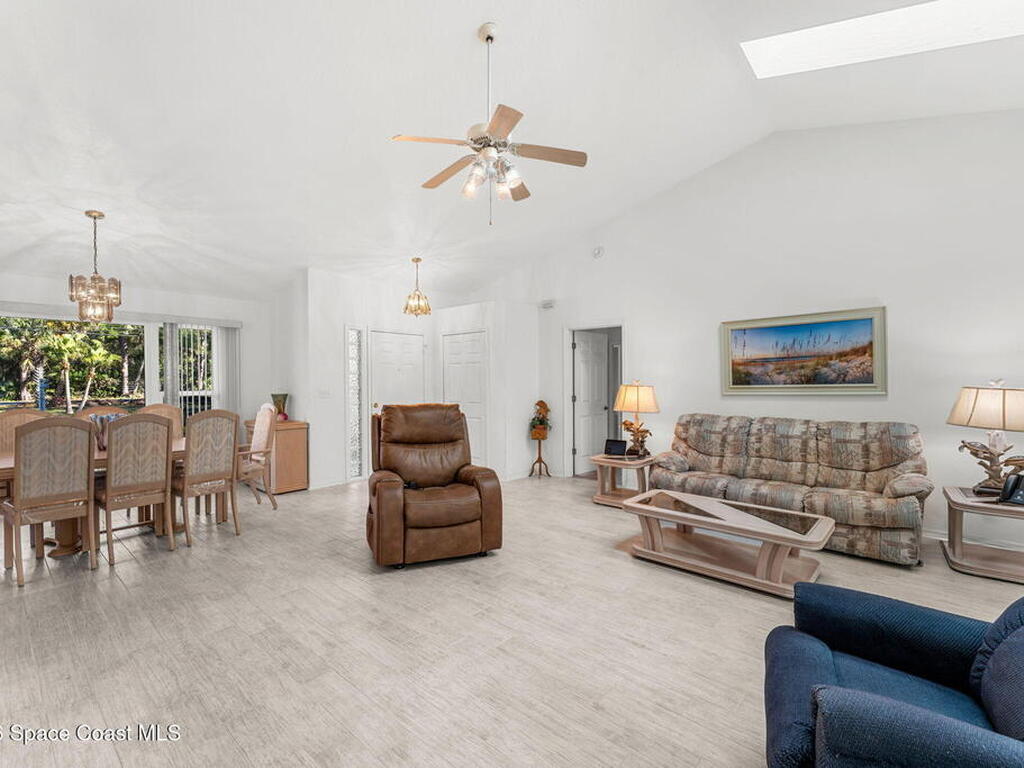 4250 Pine Street, Cocoa, FL 32926